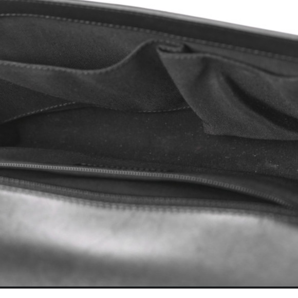 Chanel Patent Calfskin New Medium Boy Flap - Picture 6 of 7